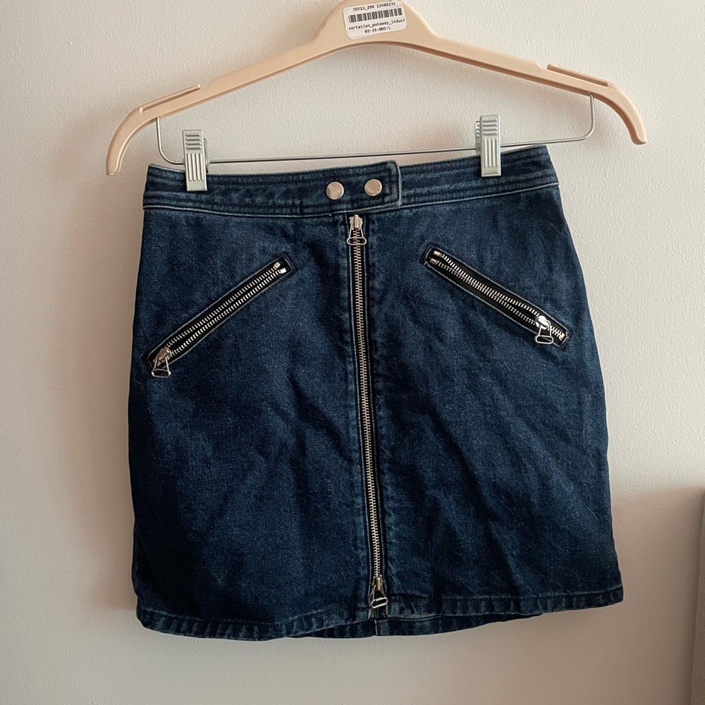 Rag and Bone size 26 denim skirt